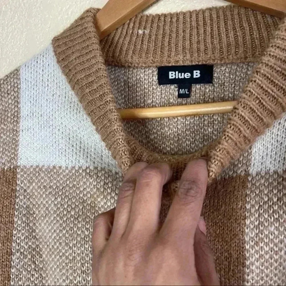Blue b brown squares knit sweater size m/l - Picture 3 of 4